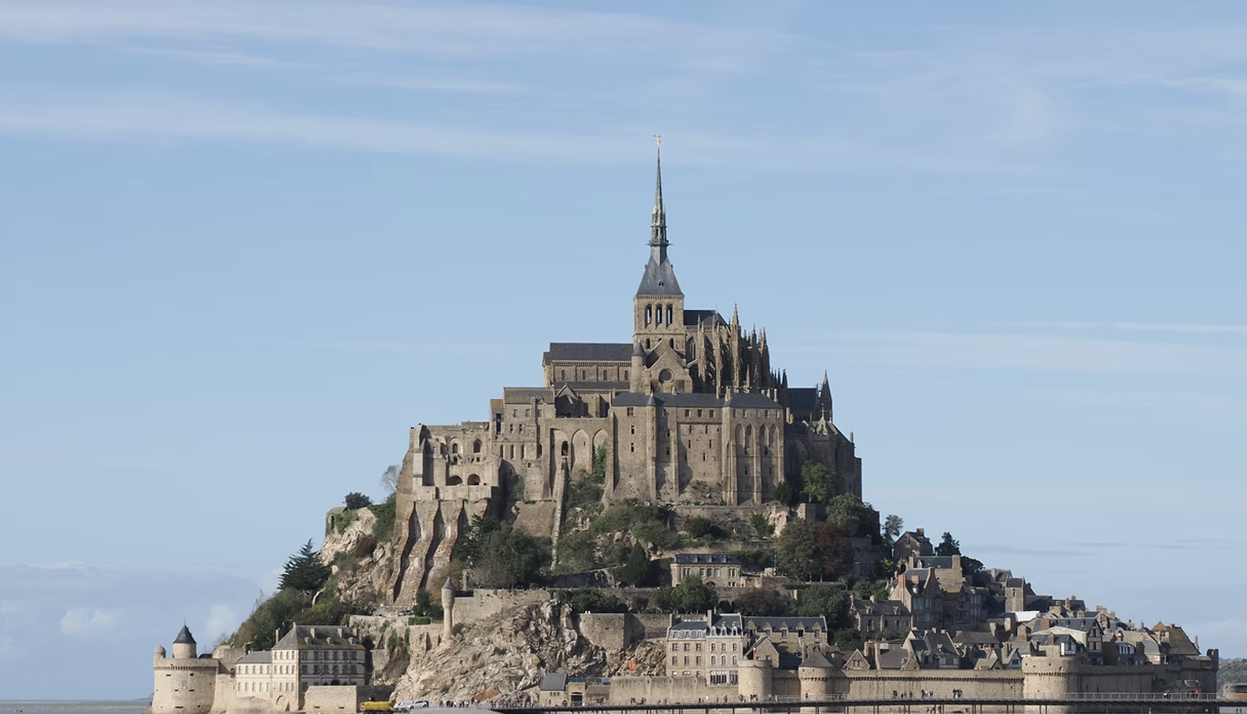 Mont Saint-Michel เกาะปราสาทกลางทะเล